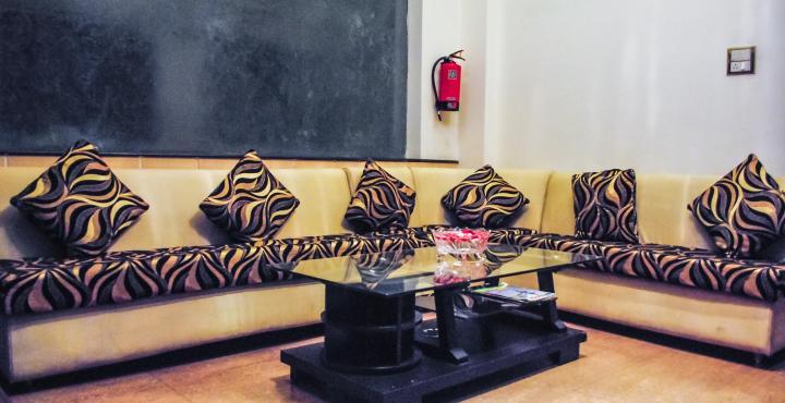 Treebo Shanta Inn ลัคเนา ภายนอก รูปภาพ