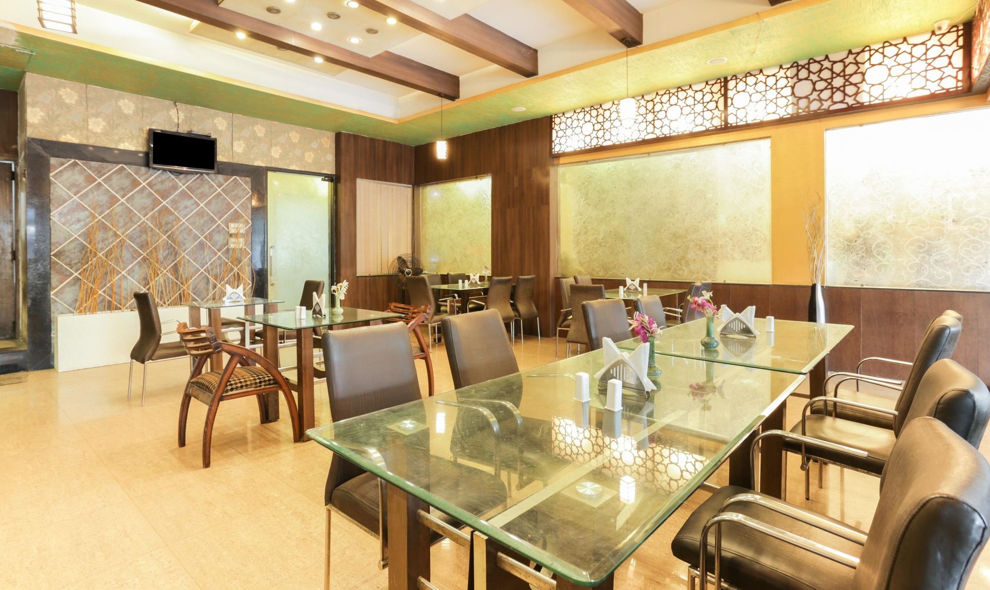 Treebo Shanta Inn ลัคเนา ภายนอก รูปภาพ