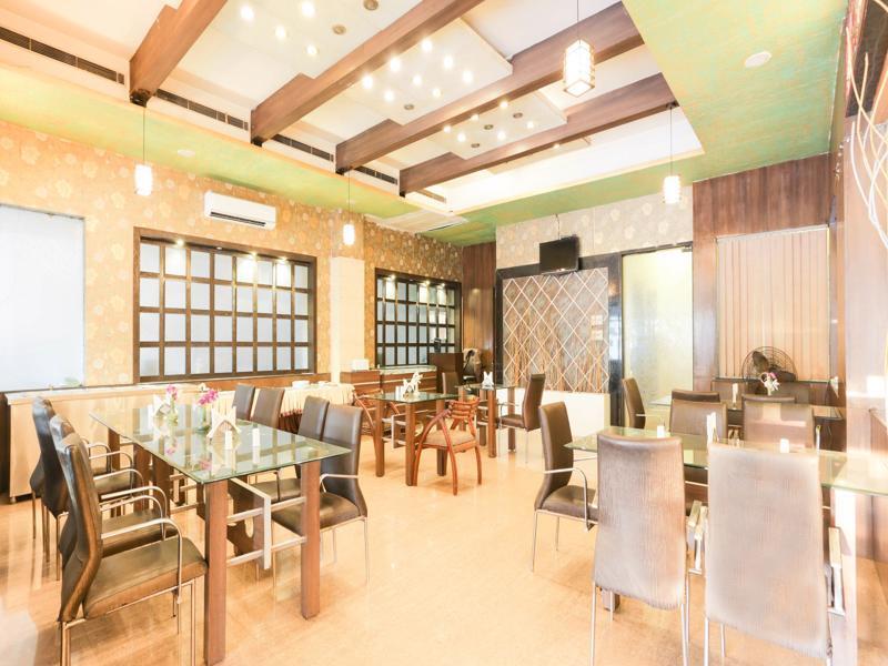Treebo Shanta Inn ลัคเนา ภายนอก รูปภาพ
