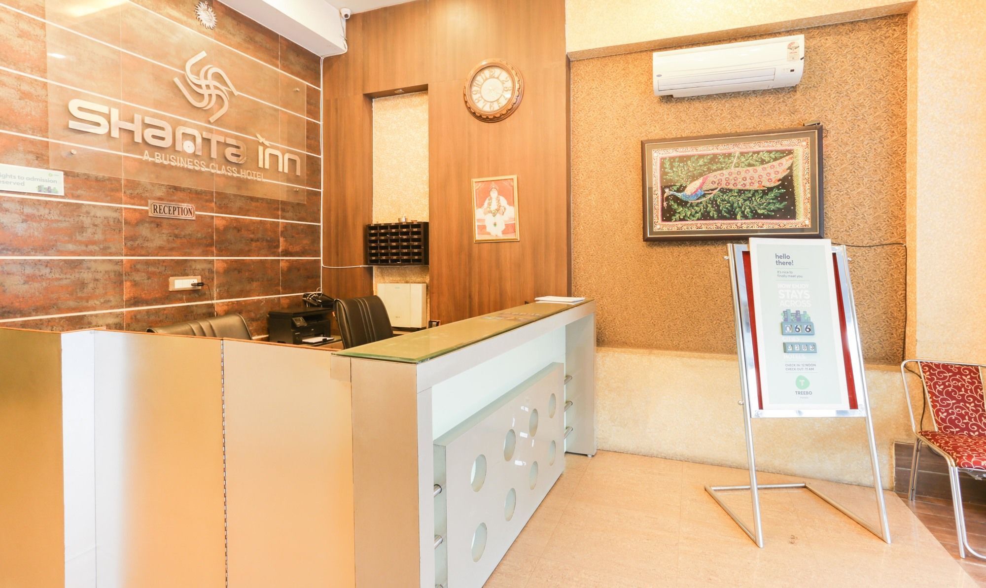 Treebo Shanta Inn ลัคเนา ภายนอก รูปภาพ